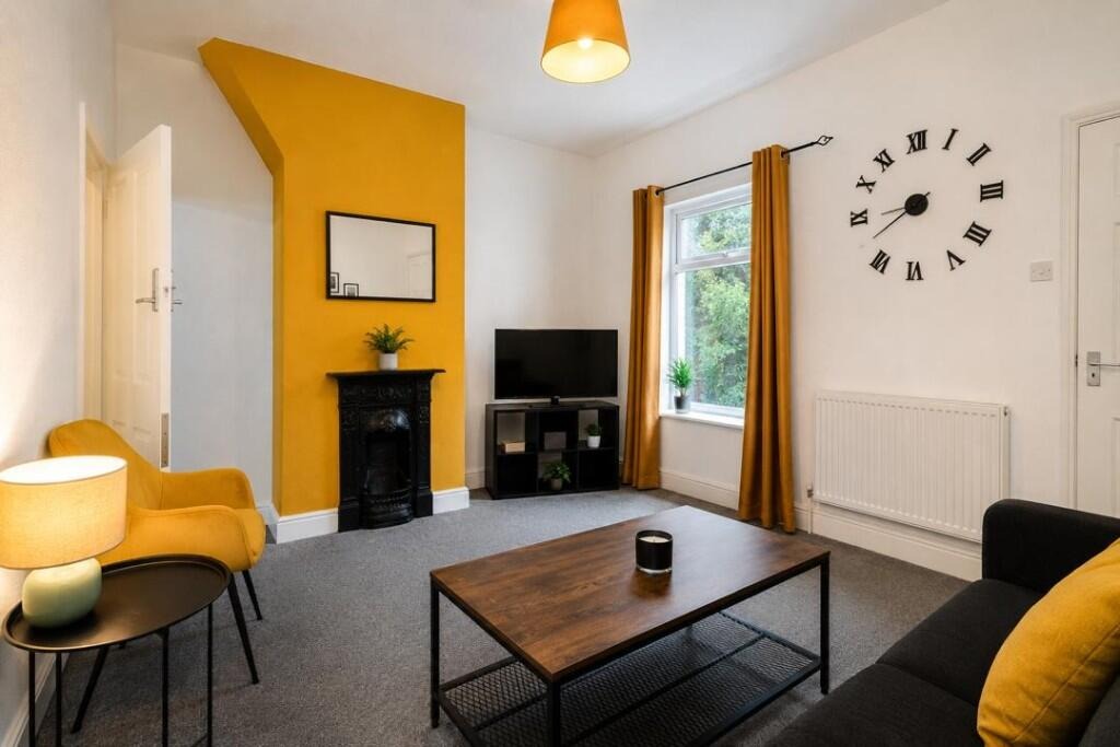 2 Bed Terraced House | Manchester
