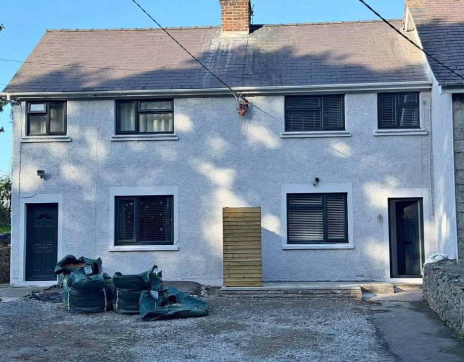 3 Bed Terraced Property | Holywell