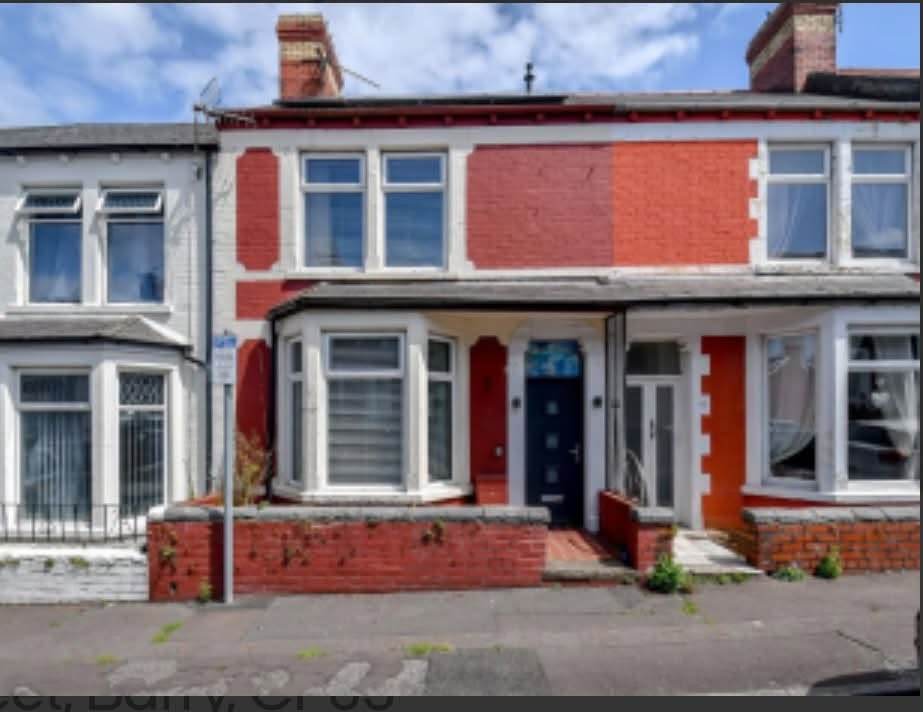 3 Bed Terraced Property | Barry