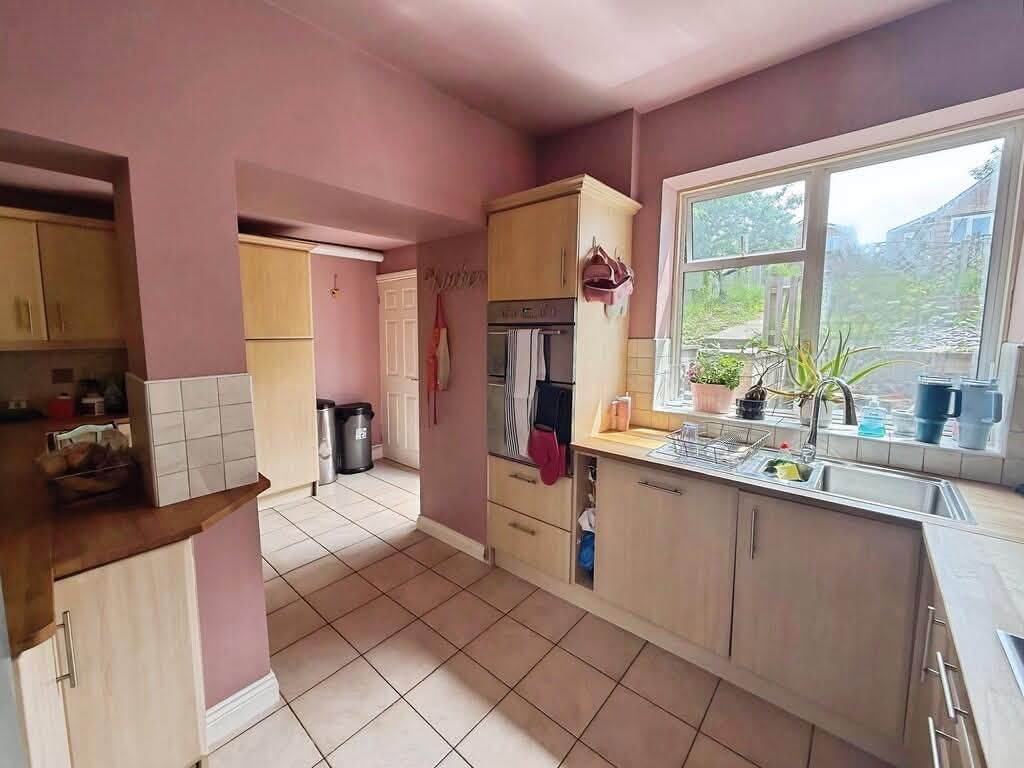 4 Bed Detached House | Mansfield 2