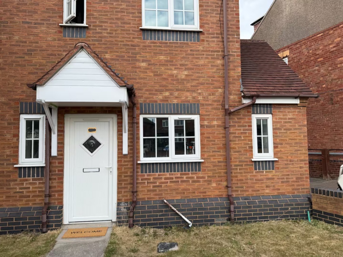 4 Bed Semi-Detached House | Tamworth